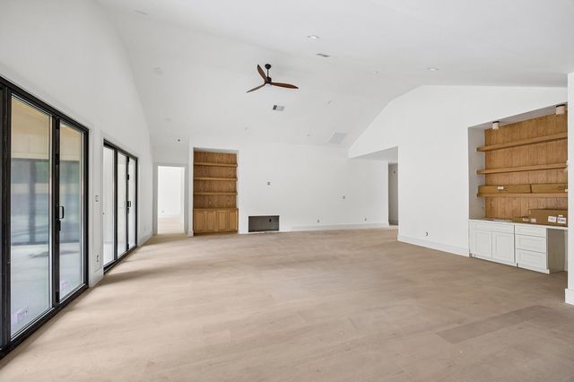 12914 Queensbury Lane, Houston, TX 77079