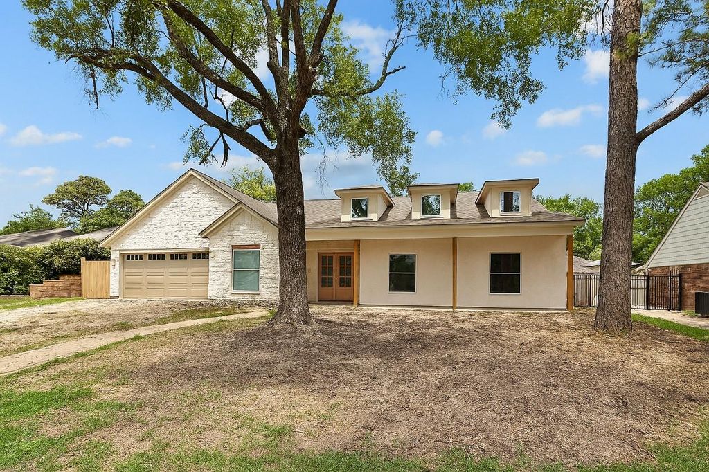 12914 Queensbury Lane, Houston, TX 77079