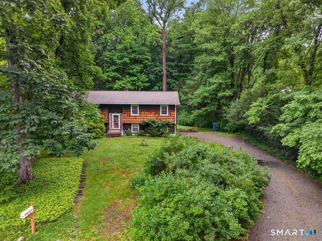 59 Countryside Drive, Monroe, CT 06468