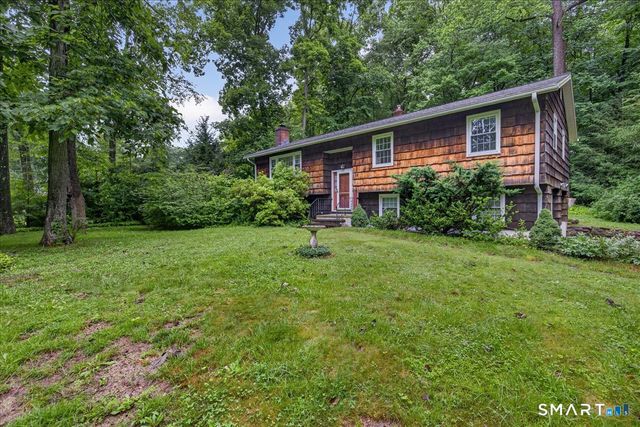 59 Countryside Drive, Monroe, CT 06468