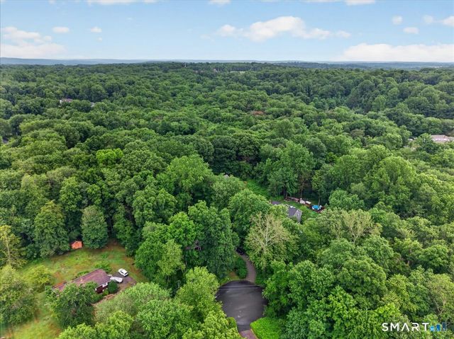 59 Countryside Drive, Monroe, CT 06468