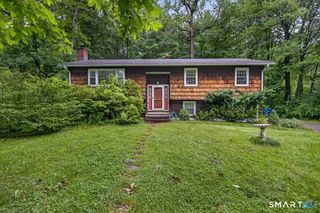 59 Countryside Drive, Monroe, CT 06468