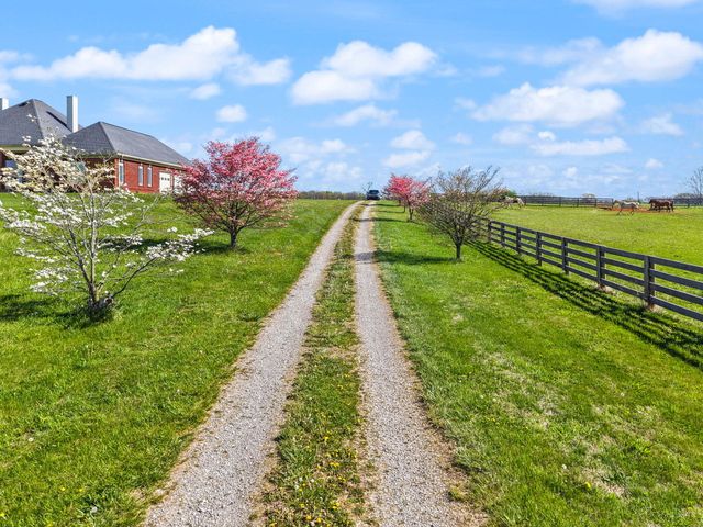 4211 Old Bull Road, Eubank, KY 42567