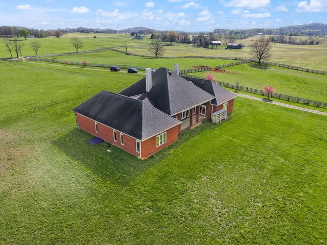 4211 Old Bull Road, Eubank, KY 42567
