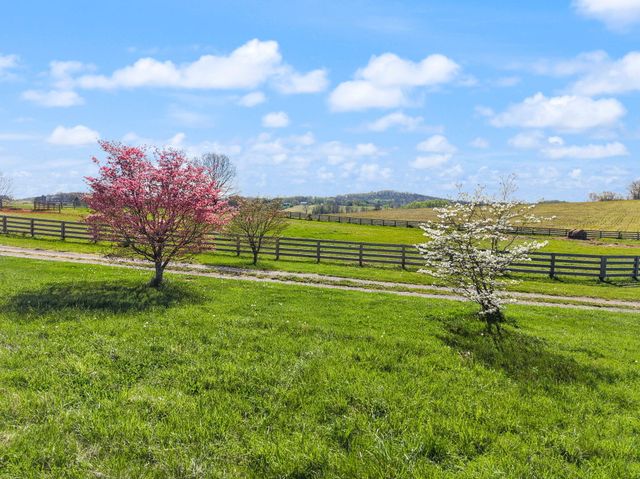 4211 Old Bull Road, Eubank, KY 42567