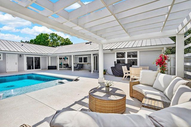 8331 SE Quail Ridge Way, Hobe Sound, FL 33455