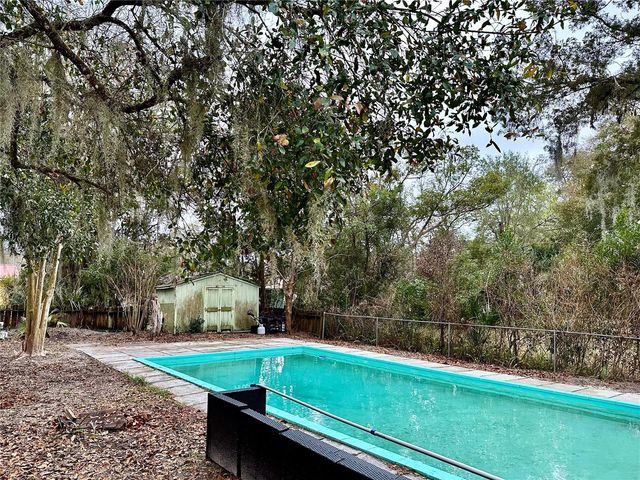 424 W HOGLE AVENUE, Deland, FL 32720