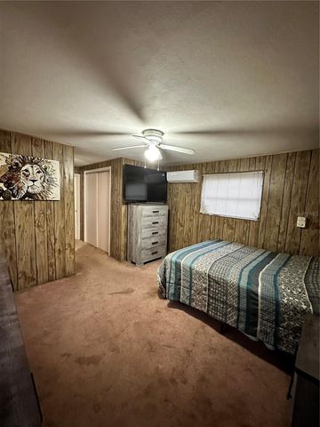 424 W HOGLE AVENUE, Deland, FL 32720