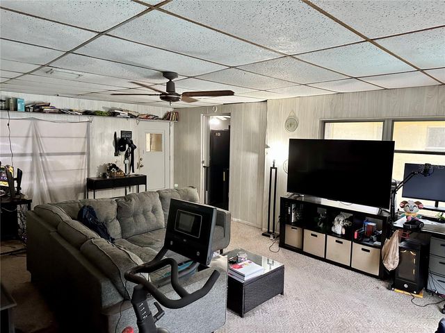 424 W HOGLE AVENUE, Deland, FL 32720