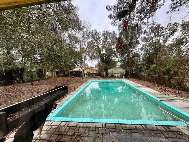 424 W HOGLE AVENUE, Deland, FL 32720