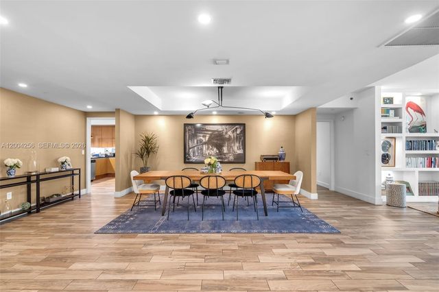 791 Crandon Blvd 302 302, Key Biscayne, FL 33149
