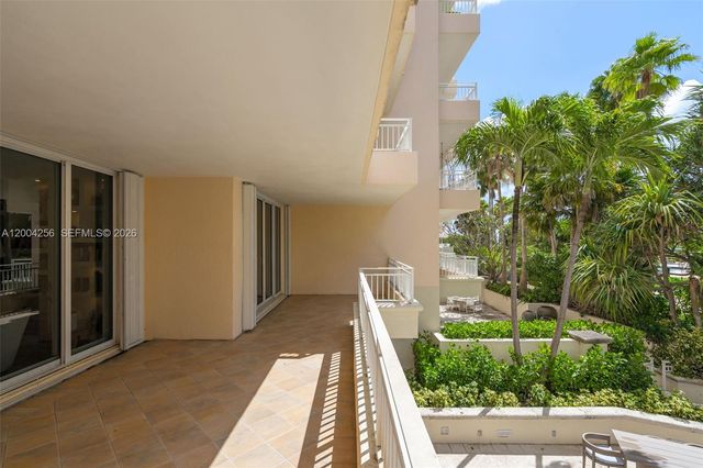791 Crandon Blvd 302 302, Key Biscayne, FL 33149