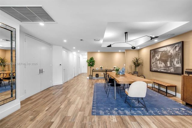 791 Crandon Blvd 302 302, Key Biscayne, FL 33149