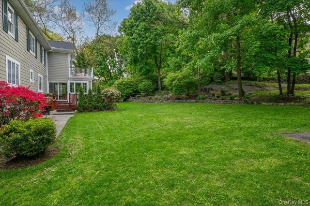 199 Hickory Grove Drive E, Larchmont, NY 10538