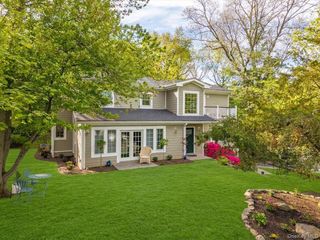 199 Hickory Grove Drive E, Larchmont, NY 10538