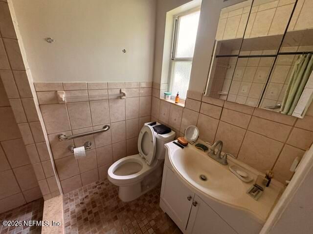 3455 THORNHILL Drive, Jacksonville, FL 32277