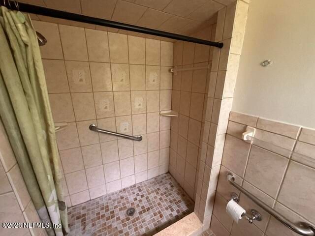 3455 THORNHILL Drive, Jacksonville, FL 32277