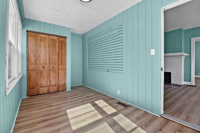 921 Grand AVENUE, Racine, WI 53403