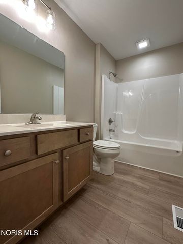15309 Cypress Drive, Perrysburg, OH 43551