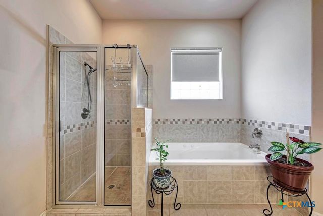 819 Mountain Drive, San Marcos, TX 78666