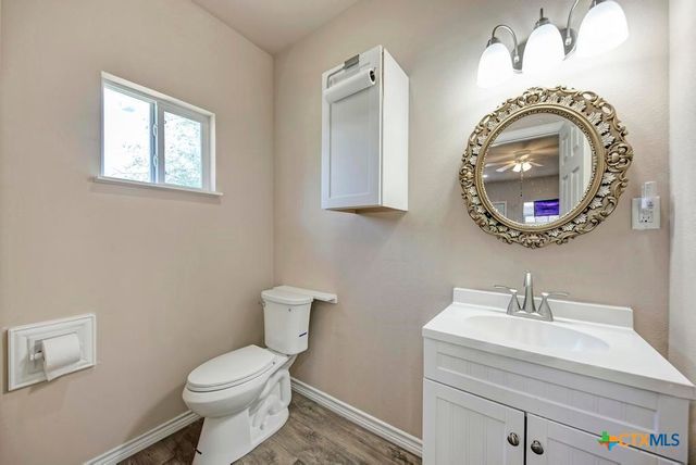819 Mountain Drive, San Marcos, TX 78666
