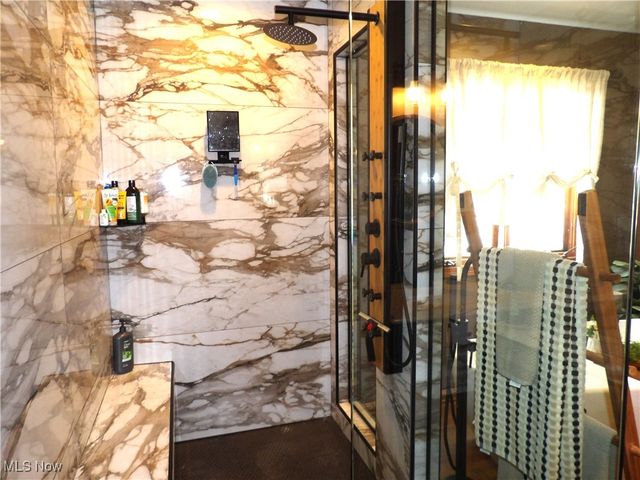 1238 Maxfli Drive, Akron, OH 44312