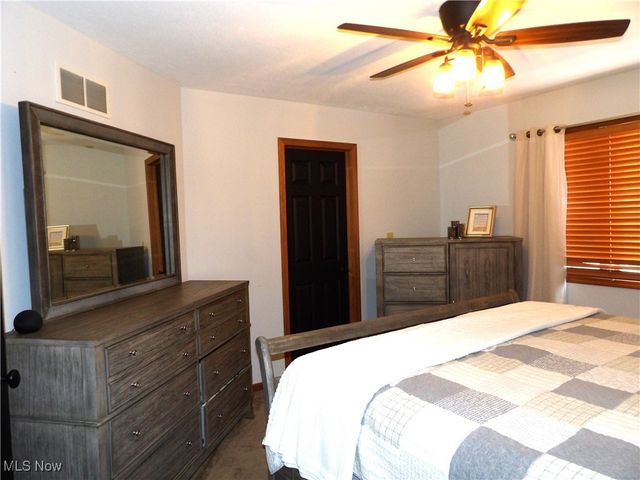 1238 Maxfli Drive, Akron, OH 44312