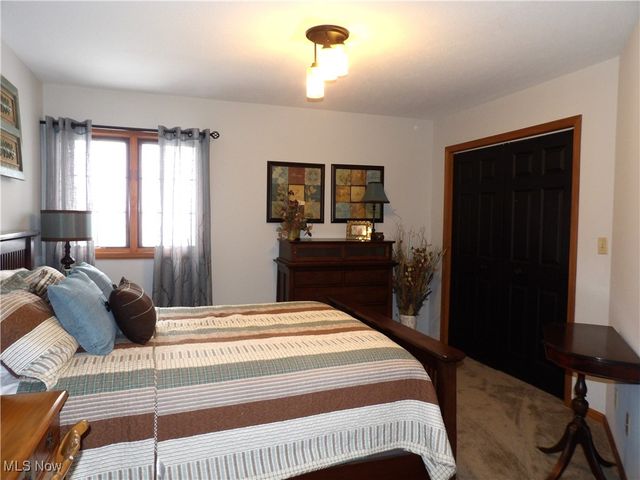 1238 Maxfli Drive, Akron, OH 44312