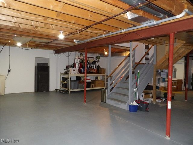 1238 Maxfli Drive, Akron, OH 44312