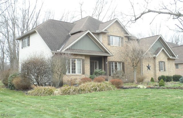 1238 Maxfli Drive, Akron, OH 44312