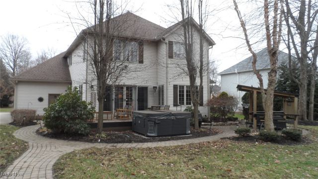 1238 Maxfli Drive, Akron, OH 44312