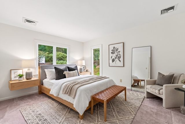 15 Fifer Ln 15, Lexington, MA 02420