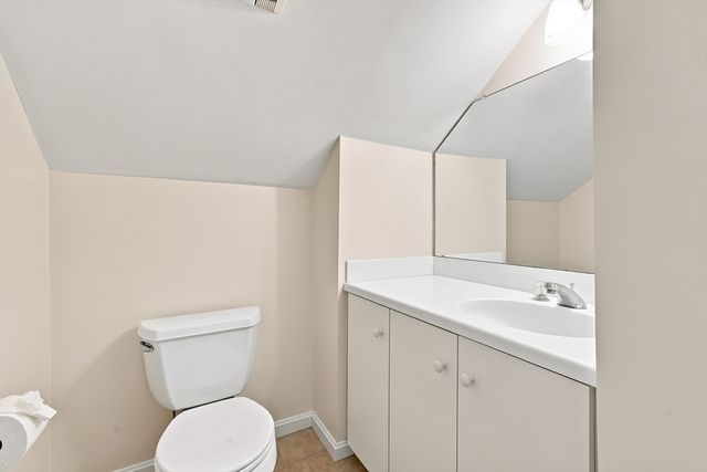15 Fifer Ln 15, Lexington, MA 02420