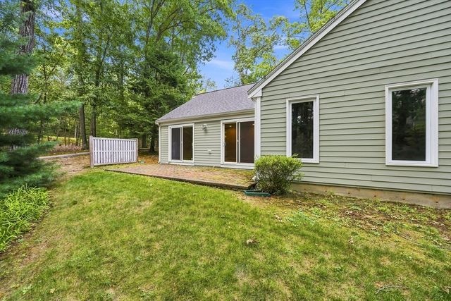 15 Fifer Ln 15, Lexington, MA 02420