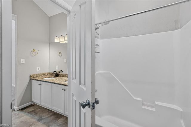 916 Woodcreek DR, Newport News, VA 23608