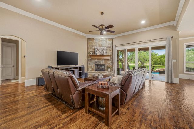188 Bearclaw Circle, Aledo, TX 76008