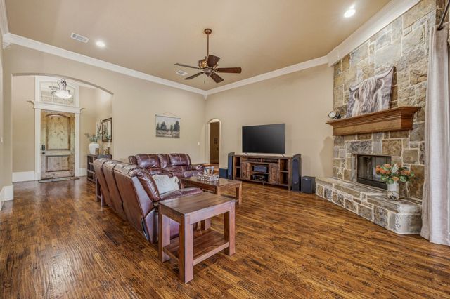 188 Bearclaw Circle, Aledo, TX 76008