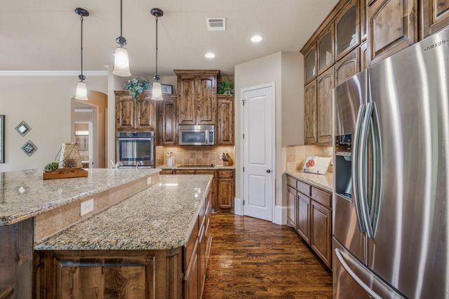 188 Bearclaw Circle, Aledo, TX 76008