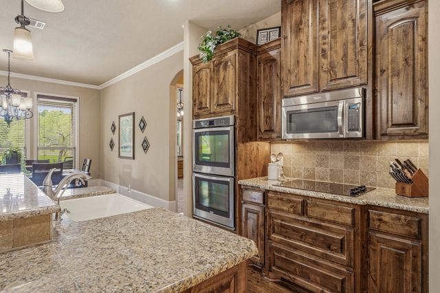 188 Bearclaw Circle, Aledo, TX 76008