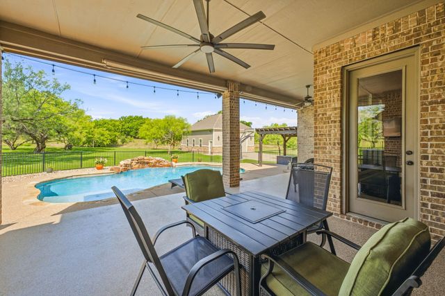 188 Bearclaw Circle, Aledo, TX 76008