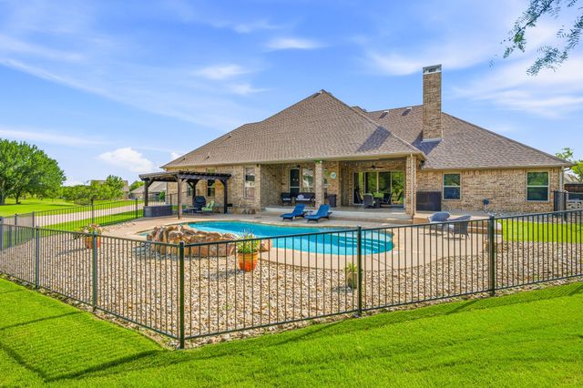 188 Bearclaw Circle, Aledo, TX 76008