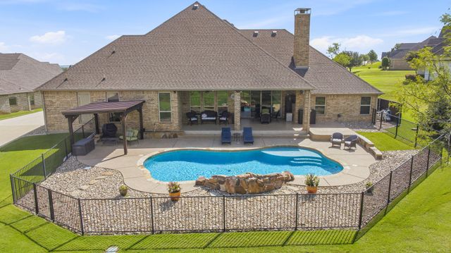 188 Bearclaw Circle, Aledo, TX 76008