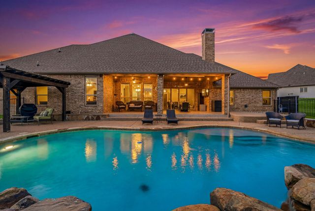 188 Bearclaw Circle, Aledo, TX 76008