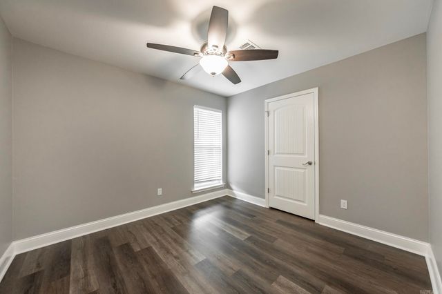 10 Pinewood Street, Cabot, AR 72023