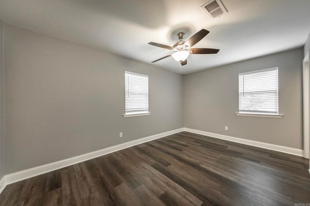 10 Pinewood Street, Cabot, AR 72023