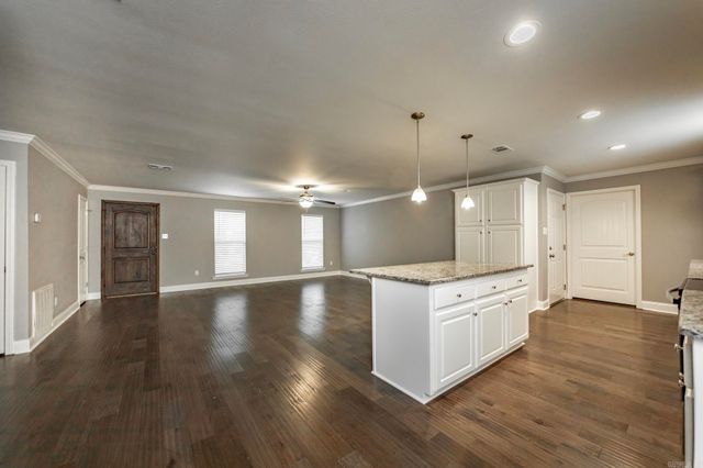 10 Pinewood Street, Cabot, AR 72023