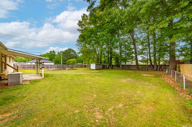 10 Pinewood Street, Cabot, AR 72023
