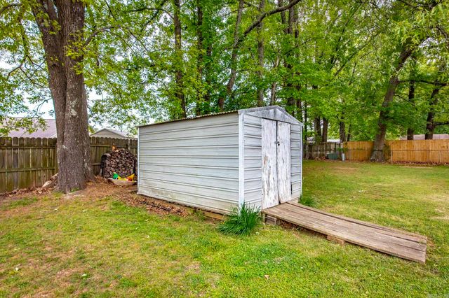 10 Pinewood Street, Cabot, AR 72023