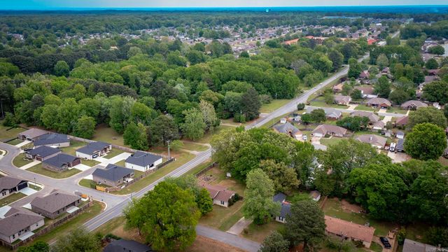 10 Pinewood Street, Cabot, AR 72023
