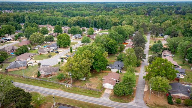 10 Pinewood Street, Cabot, AR 72023